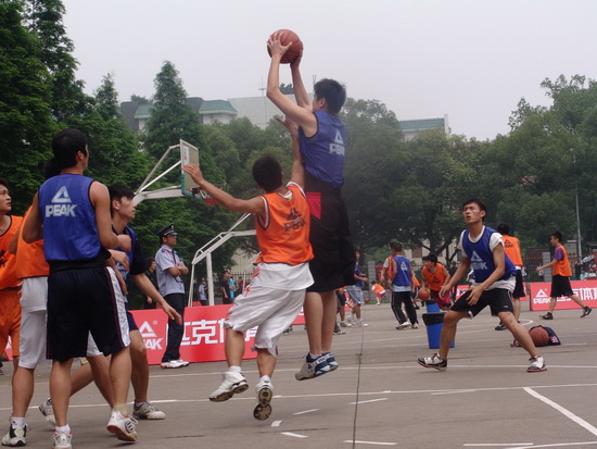 证明他